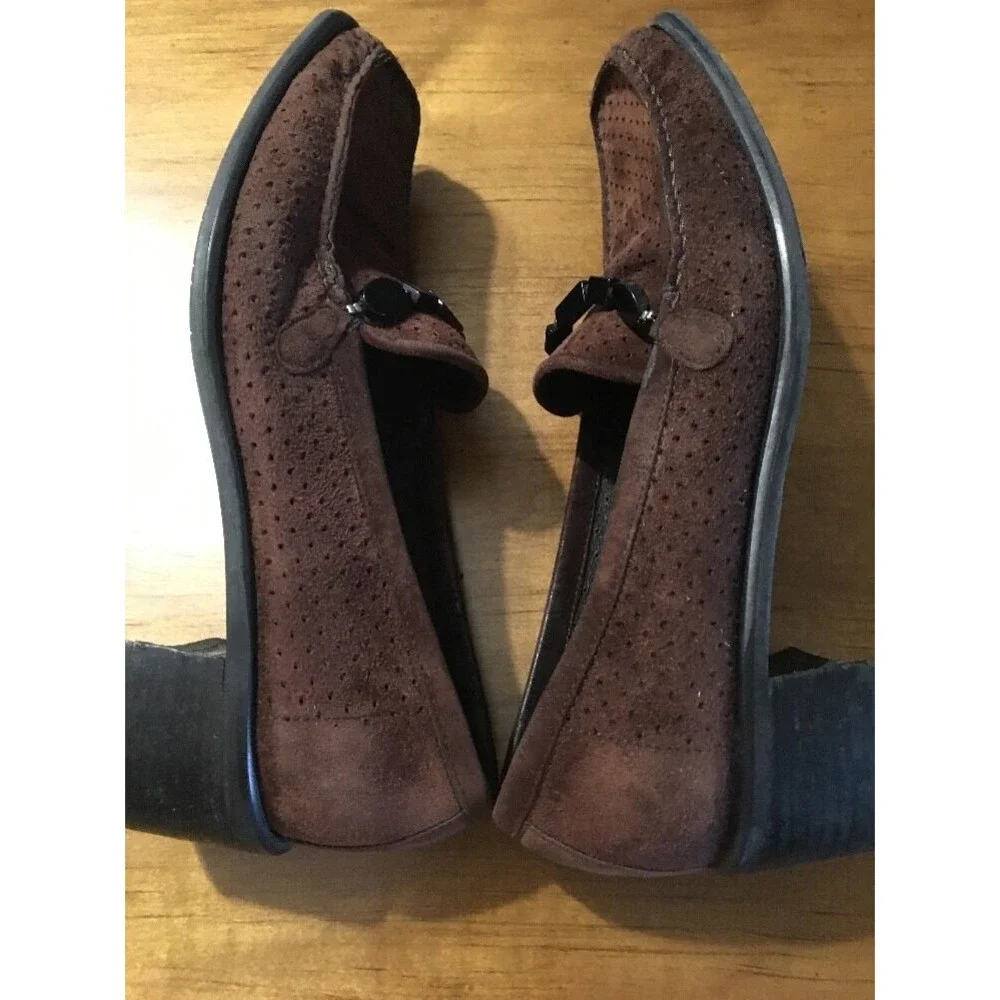 Stuart Weitzman Women's Shoes Brown Suede Perforated Shoes Size 7